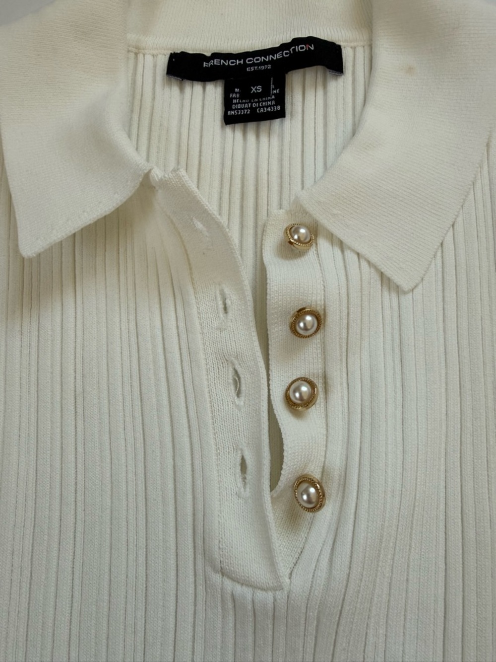 NWT French Connection Ribbed Knit Polo Top Pearl Buttons XS Ivory - Picture 5 of 5